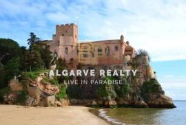 3+1 bedroom villa with pool and garage 5 min from the beaches Ferragudo