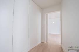 Lisbon Santa Catarina – Elegant 2-Bedroom Apartment with Sunny Terrace and Two Suites