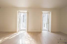 Lisbon Santa Catarina – Elegant 2-Bedroom Apartment with Sunny Terrace and Two Suites