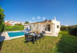 3 BEDROOM VILLA - ALBUFEIRA - CENTER 3 BEDROOM VILLA - ALBUFEIRA - CENTER