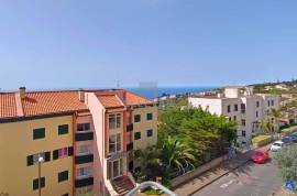 3 BEDROOM APARTMENT IN THE CANIÇO AREA