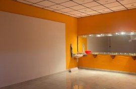 Commercial premises for rent and sale in Castro Urdiales.
