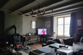 For Sale - 3 Bed House with attached Garden in Moulismes - Vienne