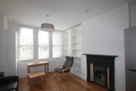 2 bed flat to rent Rathcoole Gardens, Crouch End N8