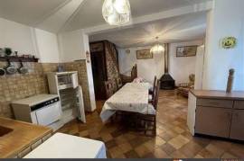 2 Bed House for sale in Blois