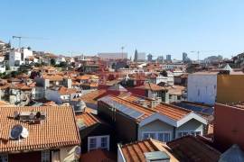 Renovated Building in Downtown Porto