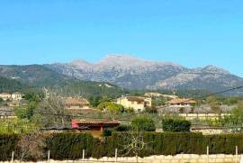 INDEPENDENT HOUSE WITH POOL IN LLOSETA, MALLORCA