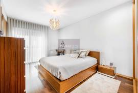 3 bedroom apartment in Prelada in Ramalde, Porto