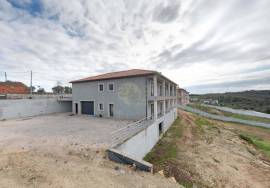 Excellent Independent Residence with Views of the Countryside and Mountain