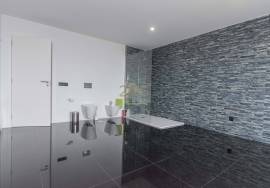 Excellent Independent Residence with Views of the Countryside and Mountain