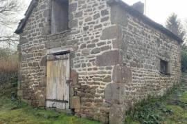 Habitable Country House with Outbuilding