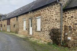 Habitable Country House with Outbuilding
