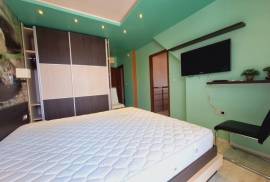Luxury 1 BED maisonette, 102 sq.m., in S...