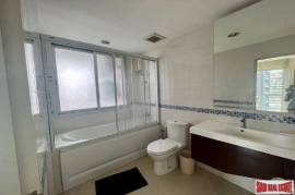 Life @ Sathorn 10 | 2 Bedrooms and 2 Bathrooms, 65 sqm, 11th Floor, 9.5 MB, Chong Nonsi, Bangkok