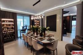 New Housing Estate of Luxury 5-6 Bedroom Family Homes in Clubhouse Facilities at Rama9-Krungthep Kritha