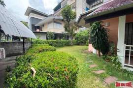 Four Bedroom Pet Friendly House for Rent Near BTS National Stadium