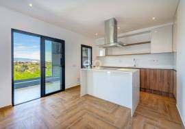 3 bedroom apartment in condominium with swimming pool. 3 bedroom apartment in condominium with swimming pool.