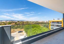 3 bedroom apartment in condominium with swimming pool. 3 bedroom apartment in condominium with swimming pool.