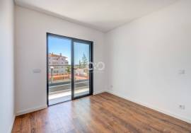 3 bedroom apartment in condominium with swimming pool. 3 bedroom apartment in condominium with swimming pool.