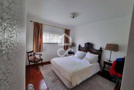 Detached house T-7 in a quiet area of Marinha Grande.