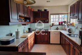 Detached house T-7 in a quiet area of Marinha Grande.