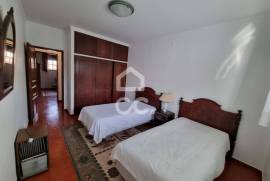 Detached house T-7 in a quiet area of Marinha Grande.