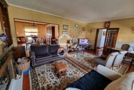 Detached house T-7 in a quiet area of Marinha Grande.