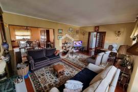 Detached house T-7 in a quiet area of Marinha Grande.