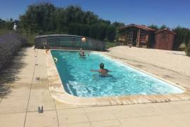 For Sale - Pristine, Energy Conscious Bungalow with Pool - Vienne