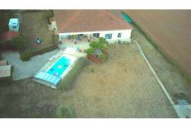 For Sale - Pristine, Energy Conscious Bungalow with Pool - Vienne
