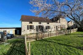 Dpt Dordogne (24), à vendre GENIS maison P3 de 115,63 m² - Terrain de 770,00 m²