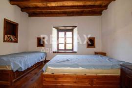 Maisonette 322 sq.m for sale