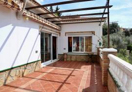 Villa in the heart of the Axarquia and wonderful views of La Maroma.