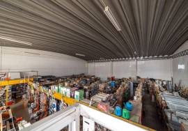 Warehouse for sale in the Industrial Zone