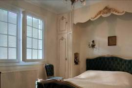 Beautiful Detached House and Garden Beautiful Detached House and Garden