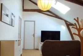 Beautiful House with Swimming Pool in Landscaped Gardens