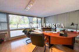 Exclusive studio flat on the mezzanine floor in PASEO MALLORCA