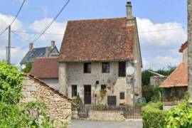 Beautiful character house in a hamlet, with outbuilding.