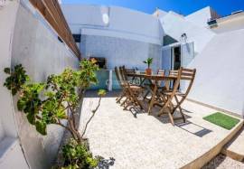 Charming 3 Bedroom Villa in Sagres, Close to the Stunning Beaches of Beliche and Baleeira