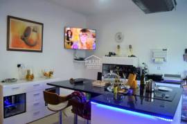 Three bedroom modern home for sale in Funchal