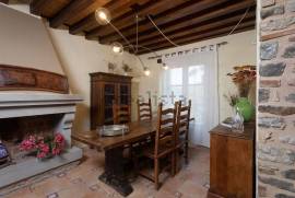 Luxury 7 Bed Villa For Sale In Fivizzano Tuscany Italy