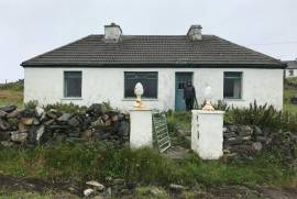 Superb 3 Bed Cottage For Sale In Inishturk South