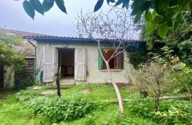 €55000 - Bungalow to Renovate in Aunac Village Near Ruffec