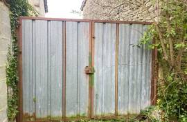 €55000 - Bungalow to Renovate in Aunac Village Near Ruffec