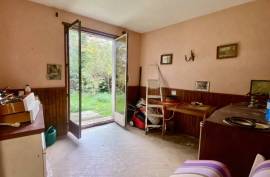 €55000 - Bungalow to Renovate in Aunac Village Near Ruffec
