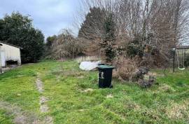 €85500 - 4-Bedroom Bungalow To Refresh Throughout near to Ruffec.