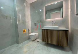 House 4 Bedrooms Entroncamento (Gated Community)