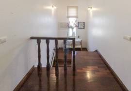 5 bedroom villa with garage, backyard and countryside views.