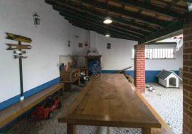 5 bedroom villa with garage, backyard and countryside views.