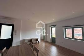 Excellent 1 bedroom apartment with balcony in the center of Chaves